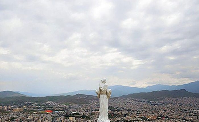 Sanandaj City Statue